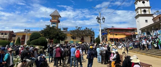 CASO RÍO BLANCO: ORGANIZACIONES INDÍGENAS SE MOVILIZAN EN AYABACA Y HUANCABAMBA PARA EXIGIR EL CESE DE IRREGULARIDADES EN SU DEMANDA JUDICIAL DE NULIDAD DEL INCONSULTO MEGRAPROYECTO MINERO 3 Foto4 nota7 2026