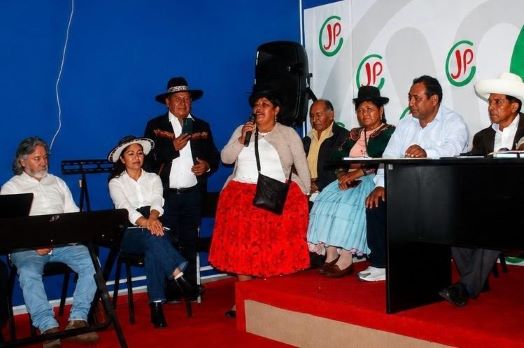 ENCUENTRO EN LIMA: ORGANIZACIONES DE PUEBLOS INDIGENAS U ORIGINARIAS Y AFRODESCENDIENTES, PRESENTAN LA “Agenda de los Pueblos” AL CANDIDATO PRESIDENCIAL ROBERTO SÁNCHEZ, QUIEN SUSCRIBE COMPROMISO DE CUMPLIMIENTO 3 foto4 2026